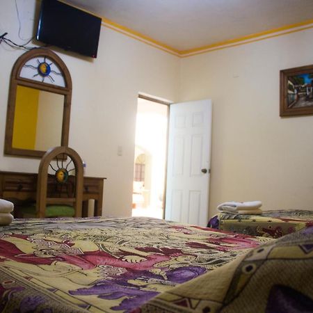 Hotel Morelos Colima Esterno foto